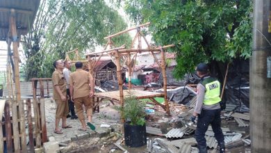 Angin Puting Beliung Porak-porandakan Puluhan Rumah di Sumenep