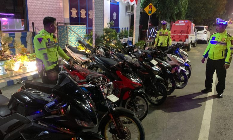 23 Motor Berknalpot Brong dan Tanpa STNK Terjaring Razia Polisi di Sumenep