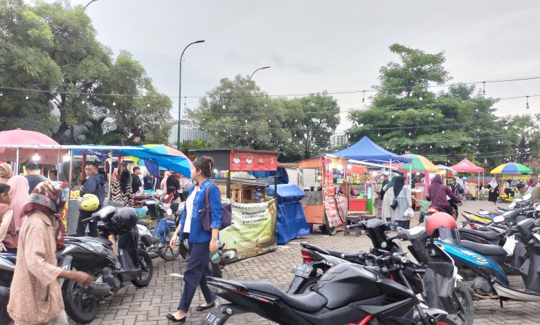 PKL Taman Tajamara Ngaku Pendapatan Naik Usai Direlokasi