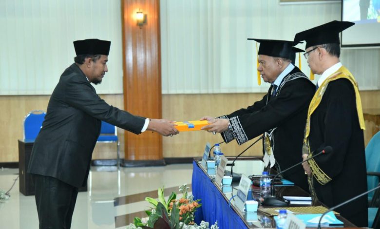 Bupati Achmad Fauzi Resmi Sandang Gelar Doktor Ilmu Sosial