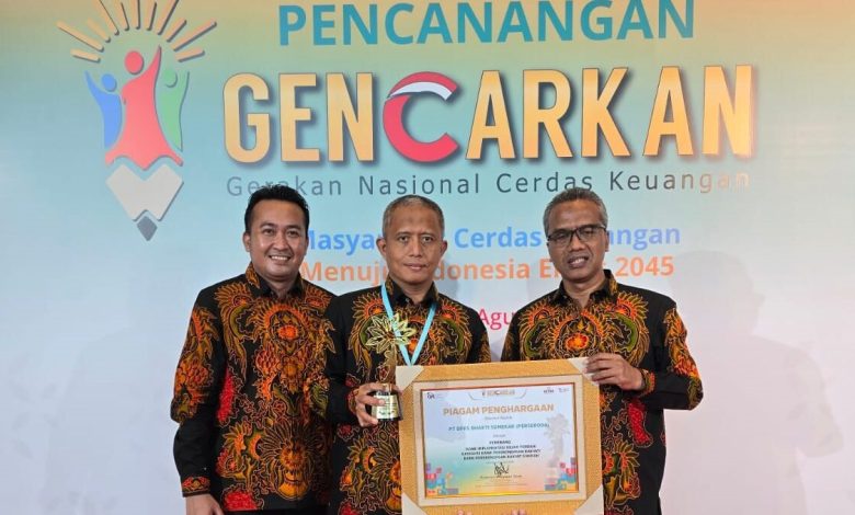 Bank BPRS Bhakti Sumekar Dapat Penghargaan dari OJK, Ini Kata Sang Dirut