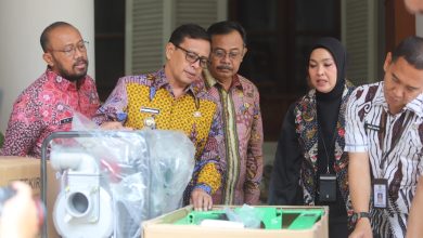 Pemkab Pamekasan Salurkan Bantuan CSR untuk Pelaku UMKM