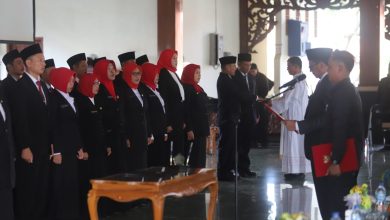 Pj Bupati Pamekasan Lantik 33 Pengawas Sekolah