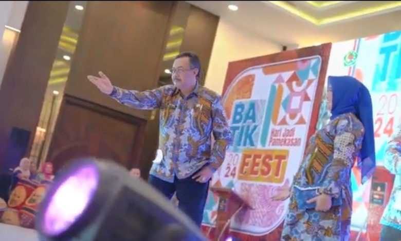 Pemkab Pamekasan Launching Paket Sweet Trip dan Fashion Batik Kepala OPD