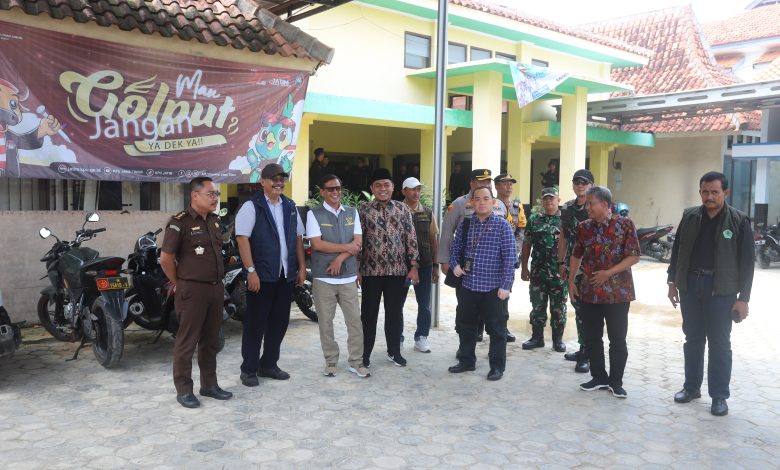 Pj Bupati Pamekasan Bersama Forkompimda Pantau Pengamanan Pilkada Serentak