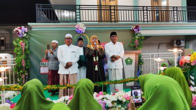 Ketum PP Muslimat NU Hadiri Launching Majelis Dzikir Ahbabul Musthofa